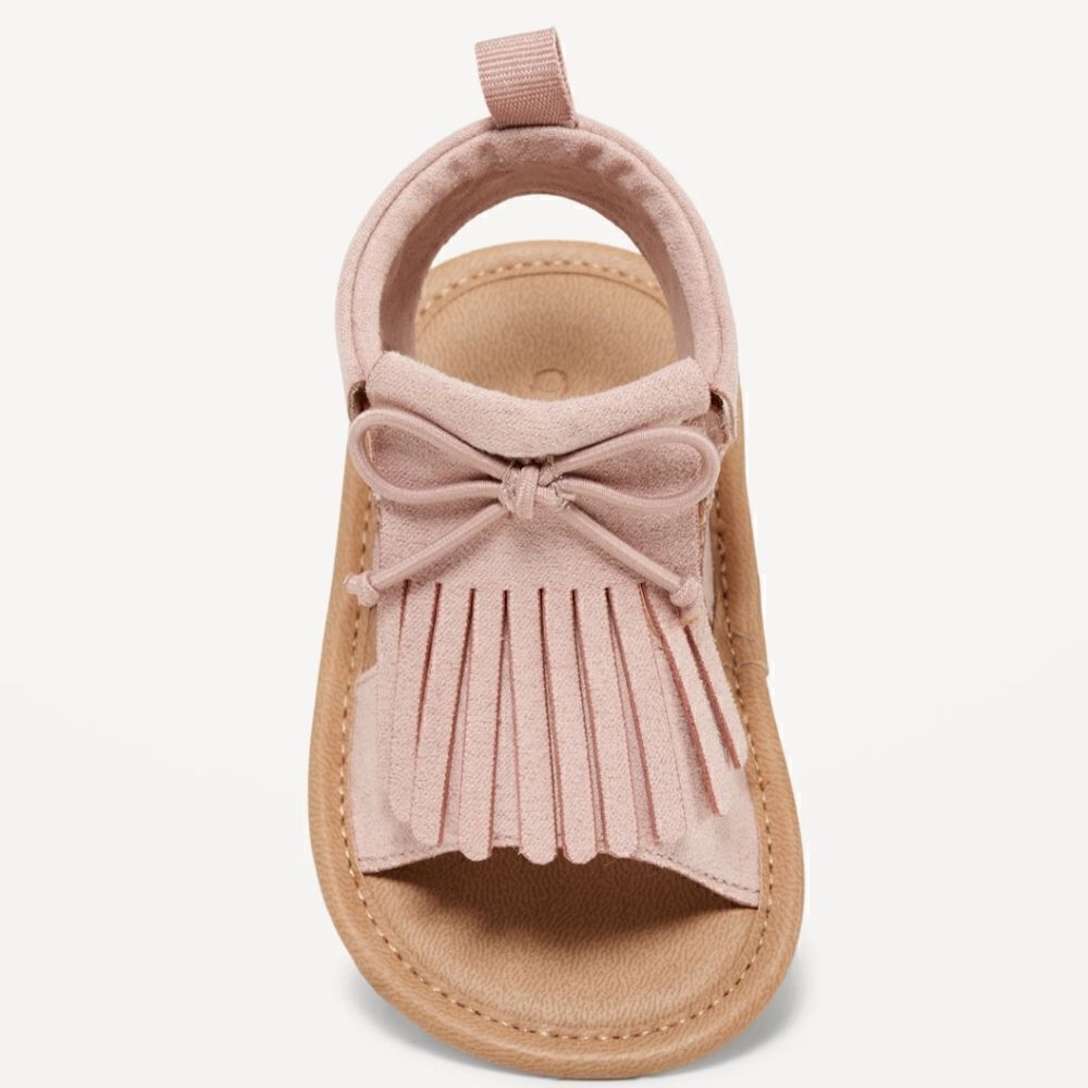 New With‎ Tags Old Navy Size 3-6 Months Faux-Suede Fringe Sandals